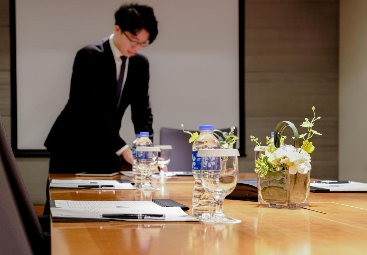 Gloucester Luk Kwok Hong Kong Ngoại thất bức ảnh
